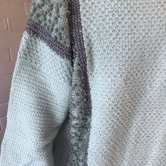 Vintage HAND knit sweater vintage 80s sea foam green with silver accent - Picture 7 of 9